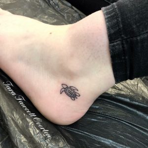 tatuaggi caviglia