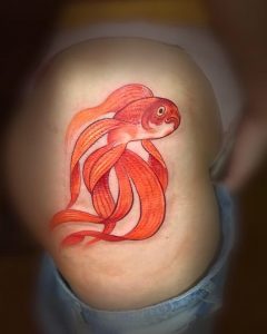 fish tattoo by @eltoxo