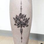 tattoo fiore di loto dotwork by @nicolenurbernardi