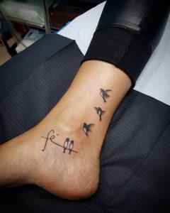 tattoo rondini by @oktopus_tattoo_torino