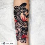 Tattoo teschio serpente