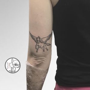 tattoo-cavallo-by-@anouk_dom