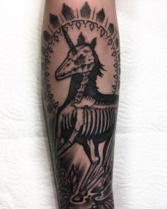 tattoo-cavallo-by-@kallekooartist