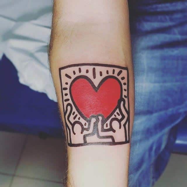 tatuaggio-cuore-Keith-Haring-heart-by-@tizianomarocchi
