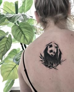 panda tattoo stilizzato