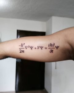 tattoo simboli matematici by @lesliegtattoo