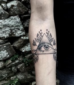 tattoo occhio by @dakota_tatouage
