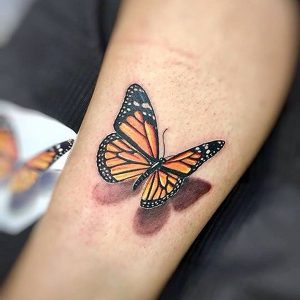 realistic-butterfly-tattoo-by-@elettrodermografi_tattoo-2