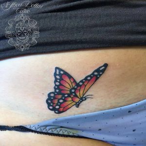 tattoo-farfalla-inguine-by-@billiondollartattoo