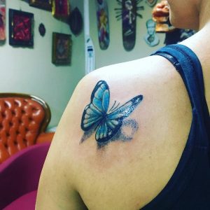 tattoo-farfalla-spalla-by-@alfyink_tattoo