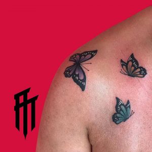 tattoo-farfalla-spalla-by-@am_tattoos