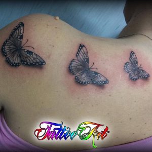tattoo-farfalla-spalla-by-@benito_tattoo_art
