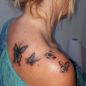 tattoo-farfalla-spalla-by-@clody_tattoo_1
