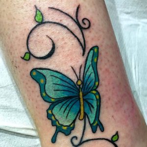 tattoo-farfalle-coloratissime-by-@danila_minio
