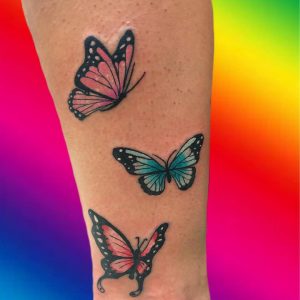 tattoo-farfalle-coloratissime-by-@danila_minio_2