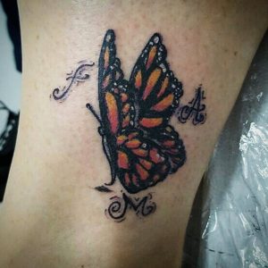 tattoo-farfalle-con-lettere-e-iniziali-by-@13tattoo_art_studio