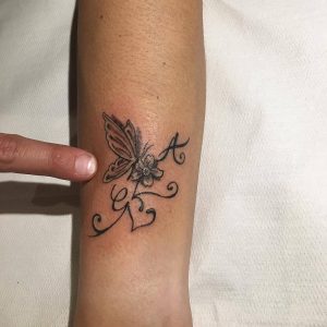 tattoo-farfalle-con-lettere-e-iniziali-by-@4lifetattoostudio_2
