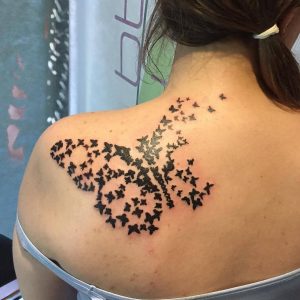 tattoo-farfalle-in-bianco-e-nero-by-@ag_tattoo_project