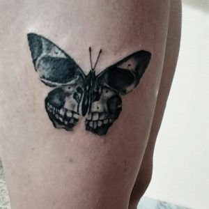 tattoo-farfalle-in-bianco-e-nero-by-@antonella_pardo