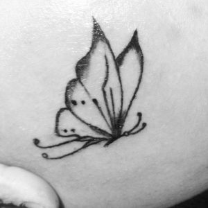 tattoo-farfalle-stilizzate-by-@aly_tattoo