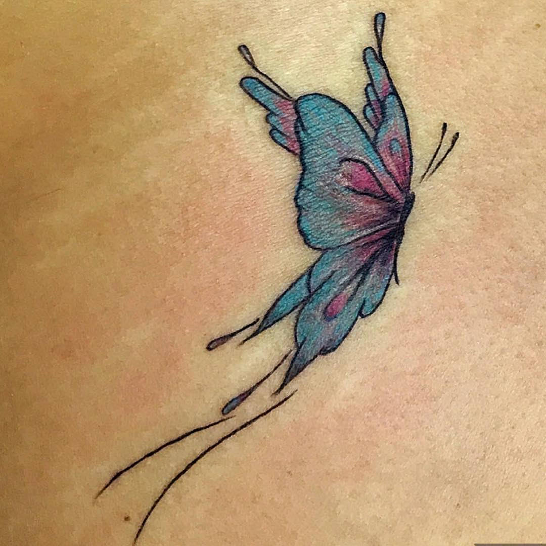 tattoo-farfalle-stilizzate-by-@est_studio_tatuaggi_e_piercing