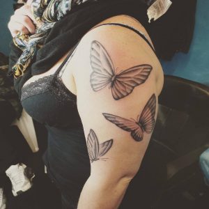 tattoo-gruppo-di-farfalle-by-@_andreadepaola