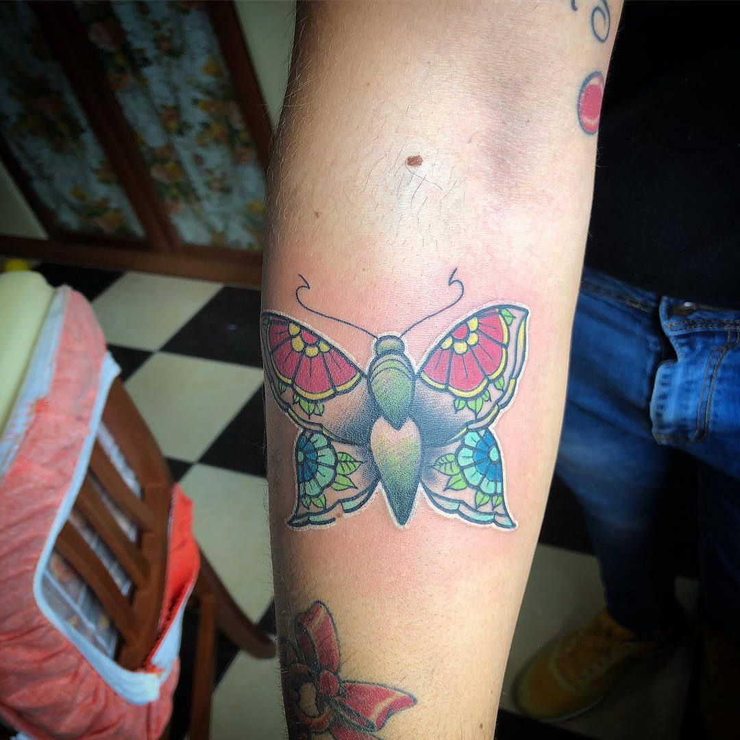 tatuaggio-farfalle-braccio-by-@alessandrotattoo95-1