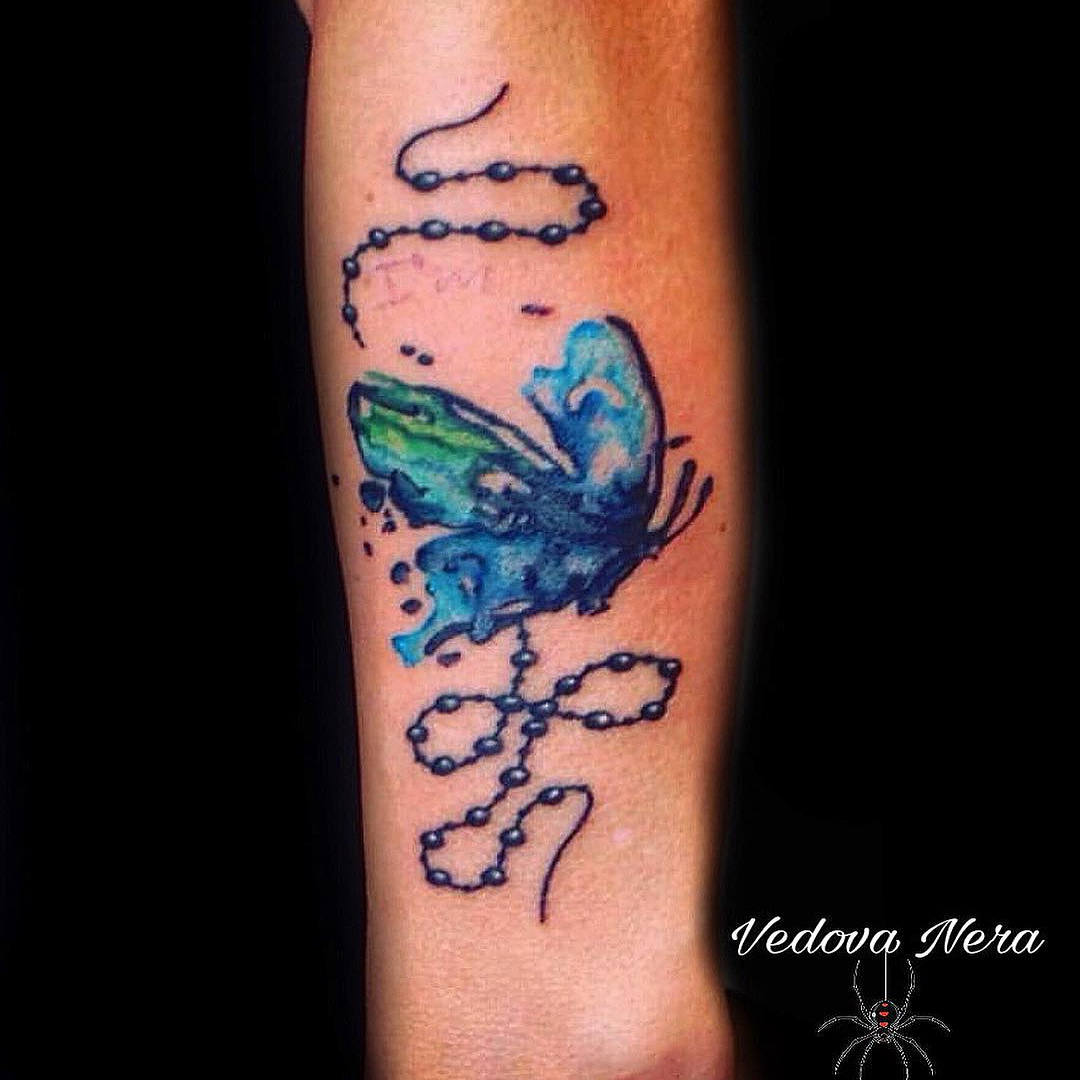 tatuaggio-farfalle-coloratissime-by-@blackfluidtattoo