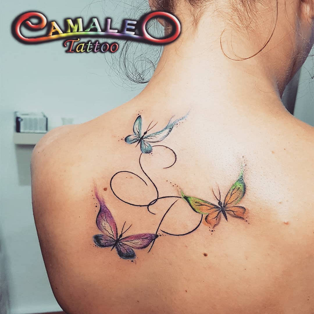 tatuaggio-farfalle-coloratissime-by-@camaleotattoo