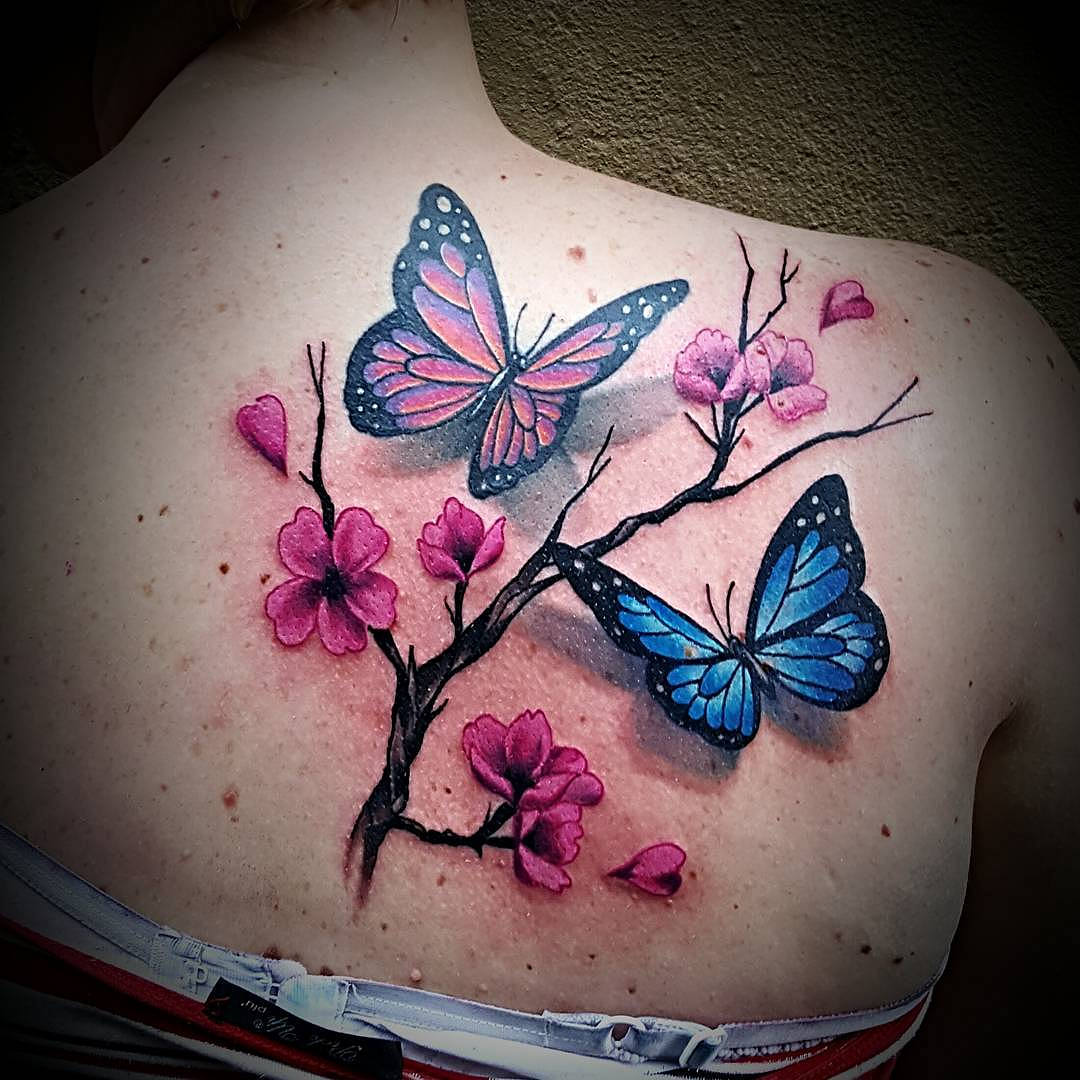 tatuaggio-farfalle-e-fiori-by-@lineanera89