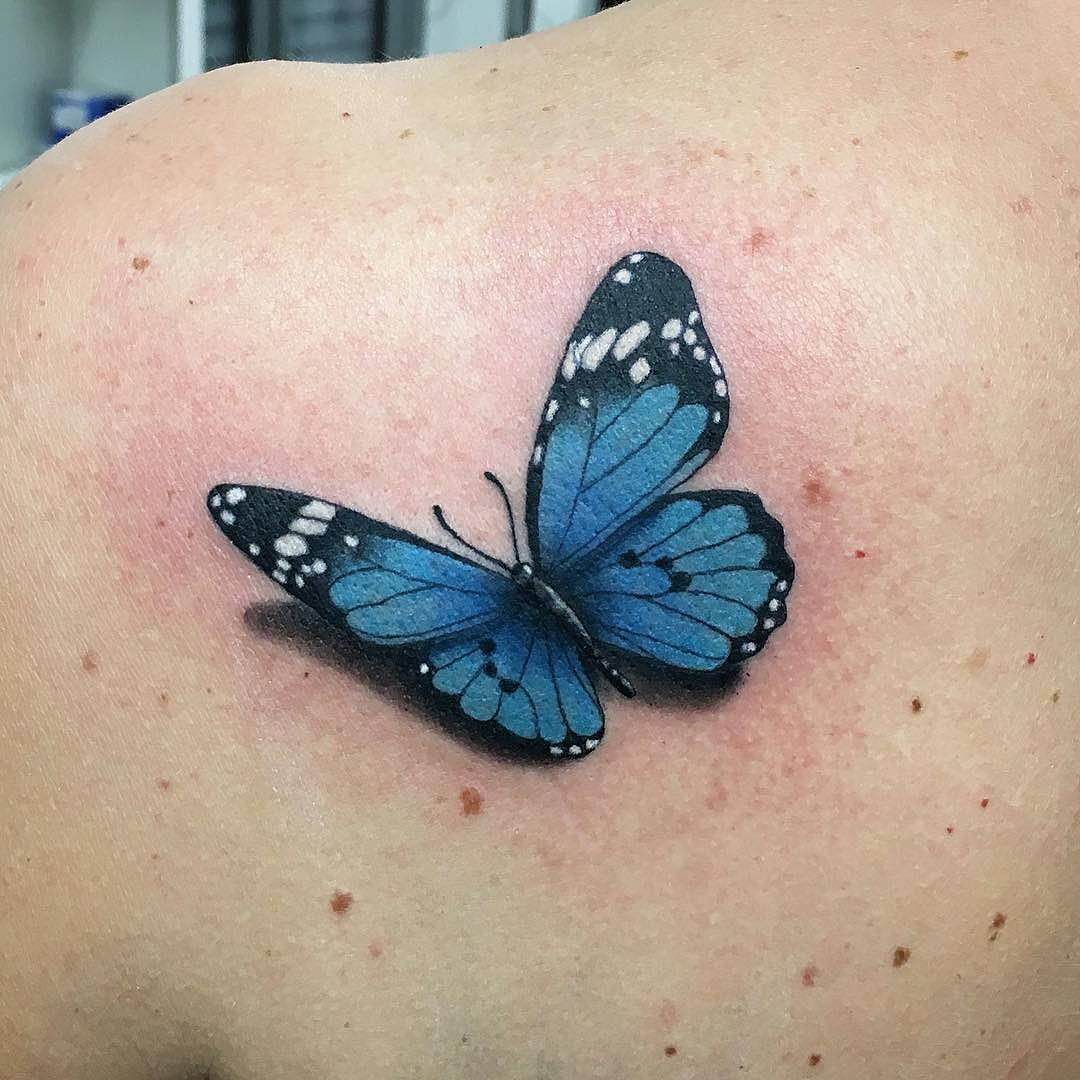 tatuaggio-farfalle-realistiche-by-@claude_le_tatoueur-1