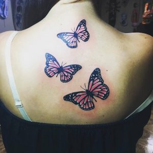 tatuaggio-farfalle-schiena-by-@alfyink_tattoo