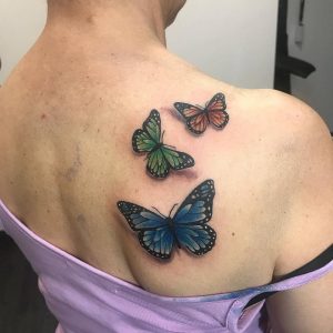 tatuaggio-farfalle-schiena-by-@andreaincognito_tattoo