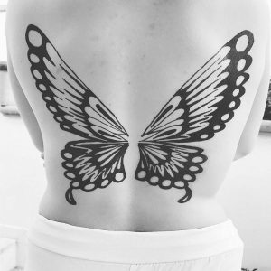 tatuaggio-farfalle-schiena-by-@angelachiarello_90