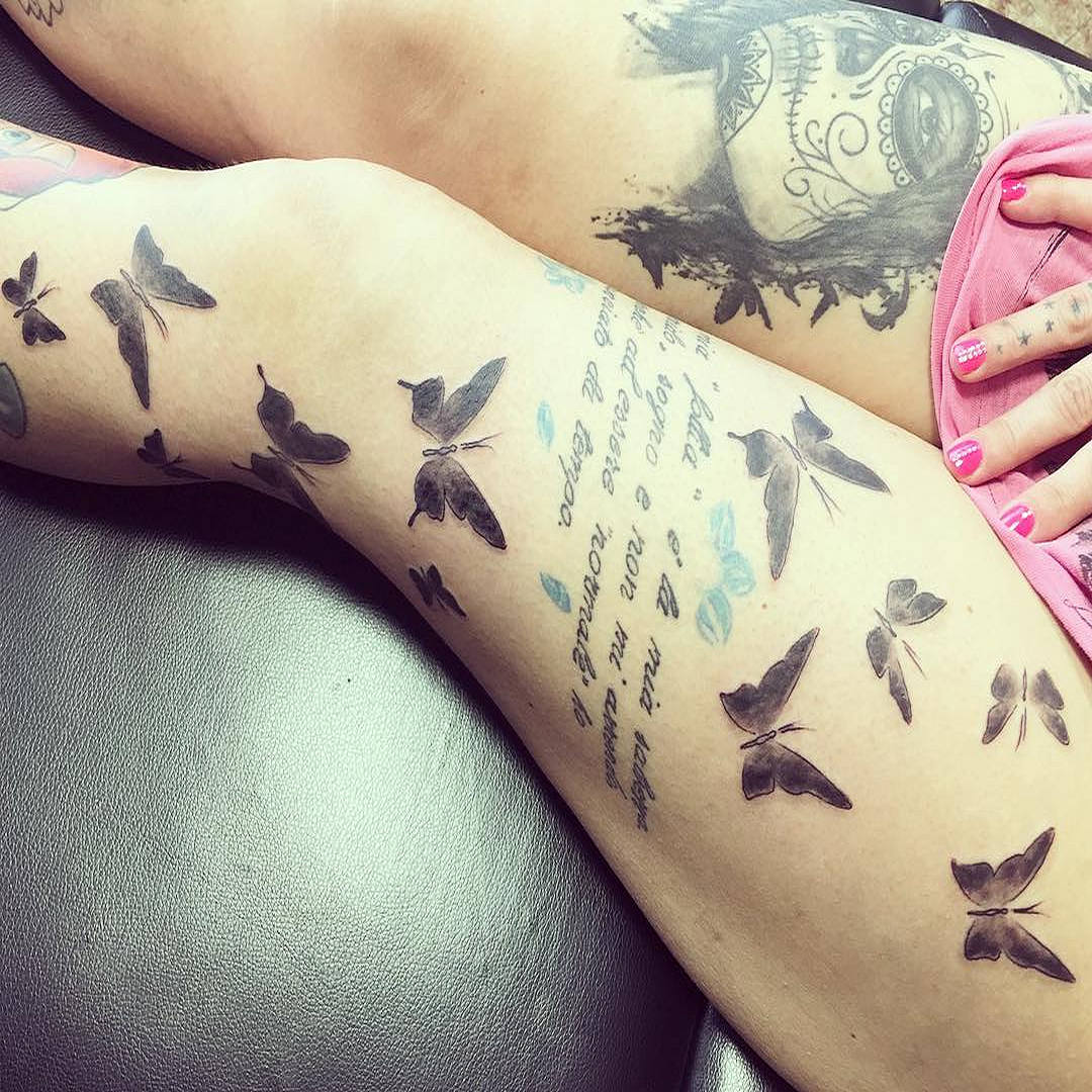 tatuaggio-gruppo-di-farfalle-by-@dinoink