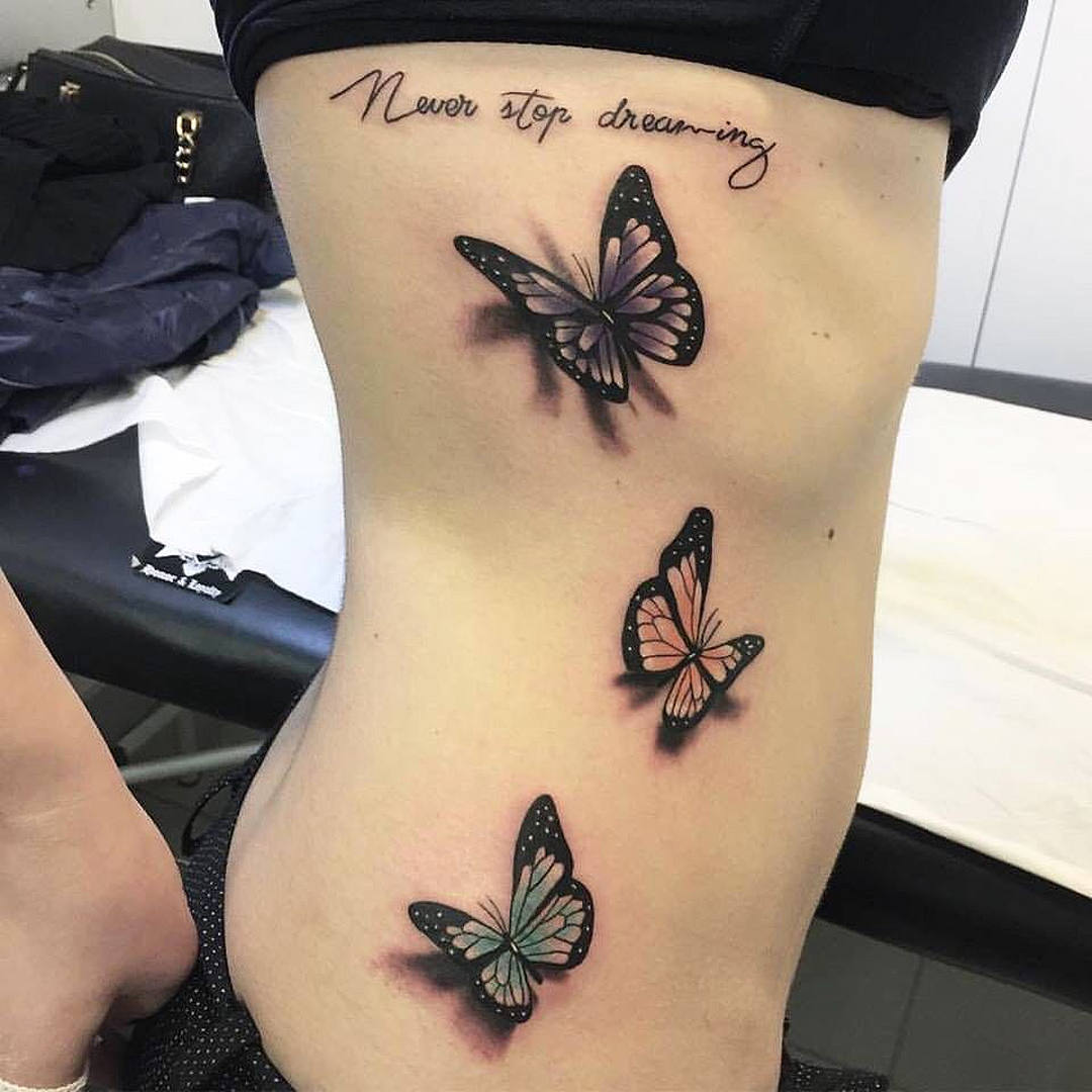 tatuaggio-gruppo-di-farfalle-by-@ink_art_tattooepiercing
