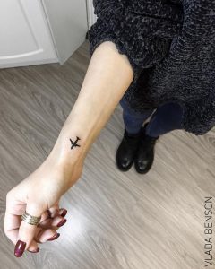 tattoo aereoplano by @vladabenson