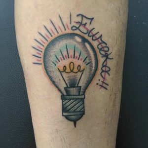 tattoo lampadina by @les_pozer