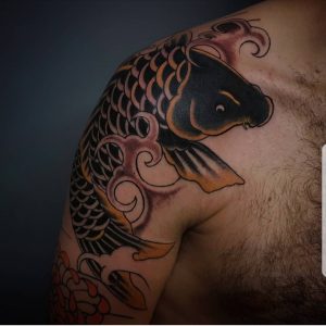 Tattoo spalla carpa koi