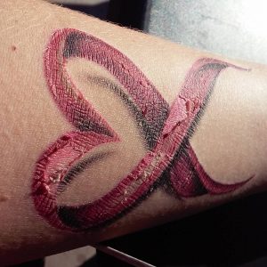 tatuaggio appena fatto perde colore photo by @equineempress