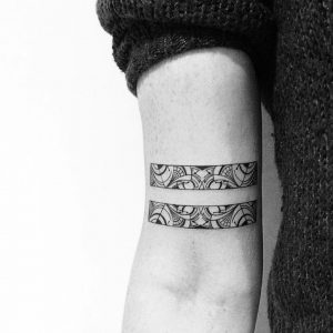 tattoo black lines arm by @evavanoverbeeke presso @inkdistrictamsterdam