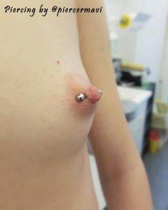 nipple piercing donna by @piercermavi