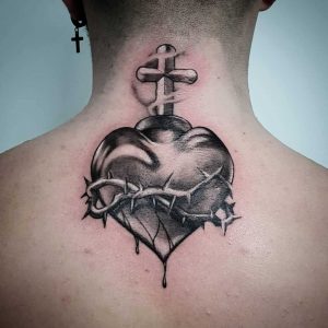 cuore sacro tattoo by @so_apostrof