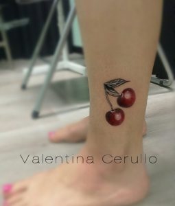 tatuaggio caviglia ciliegie by @valentinacerullo